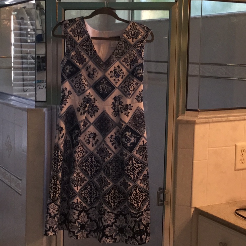 Treu blue and white stretch a line dress floral
